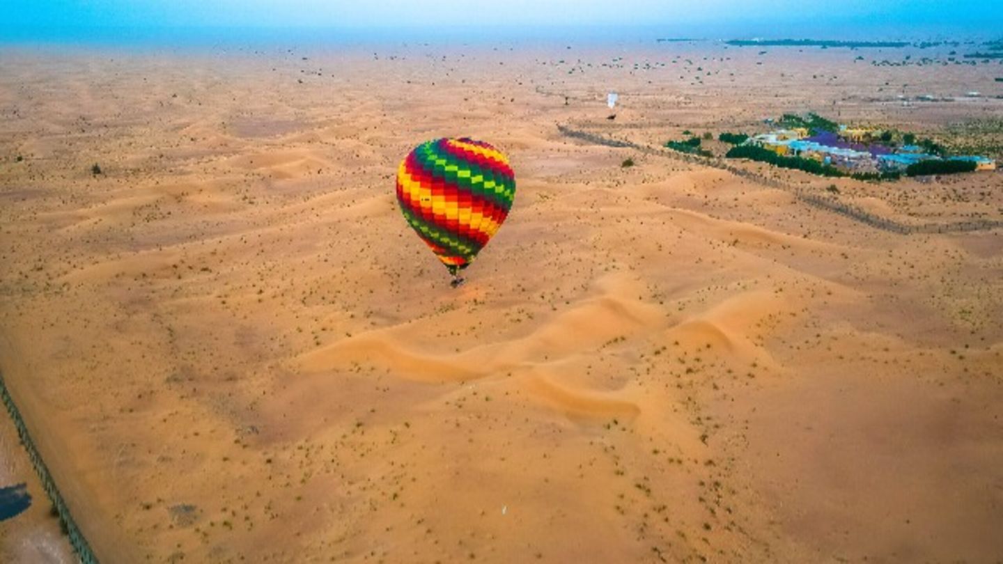HiDubai-business-royal-falcon-balloons-operation-maintenance-hotels-tourism-local-tours-activities-business-bay-dubai