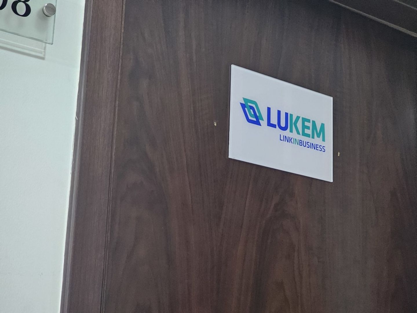 HiDubai-business-lukem-dmcc-b2b-services-distributors-wholesalers-jumeirah-lake-towers-al-thanyah-5-dubai