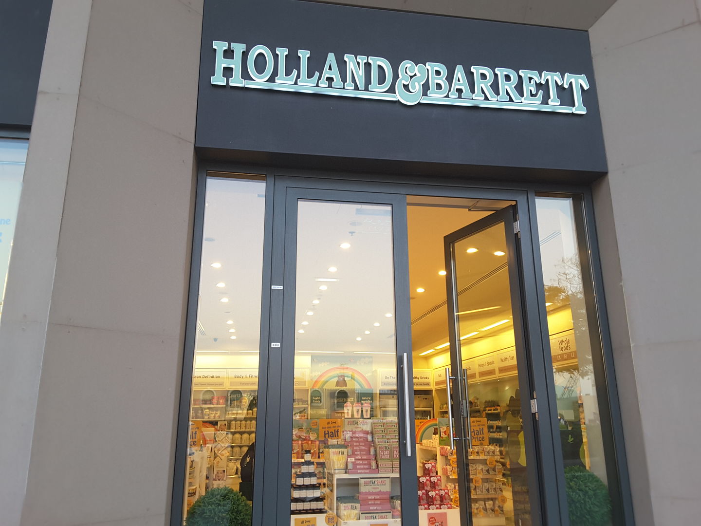 HiDubai-business-holland-and-barrett-food-beverage-health-food-supplement-stores-jumeirah-1-dubai-2