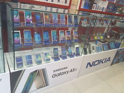 Extel Mobile(Consumer Electronics) in Al Karama, Dubai - HiDubai