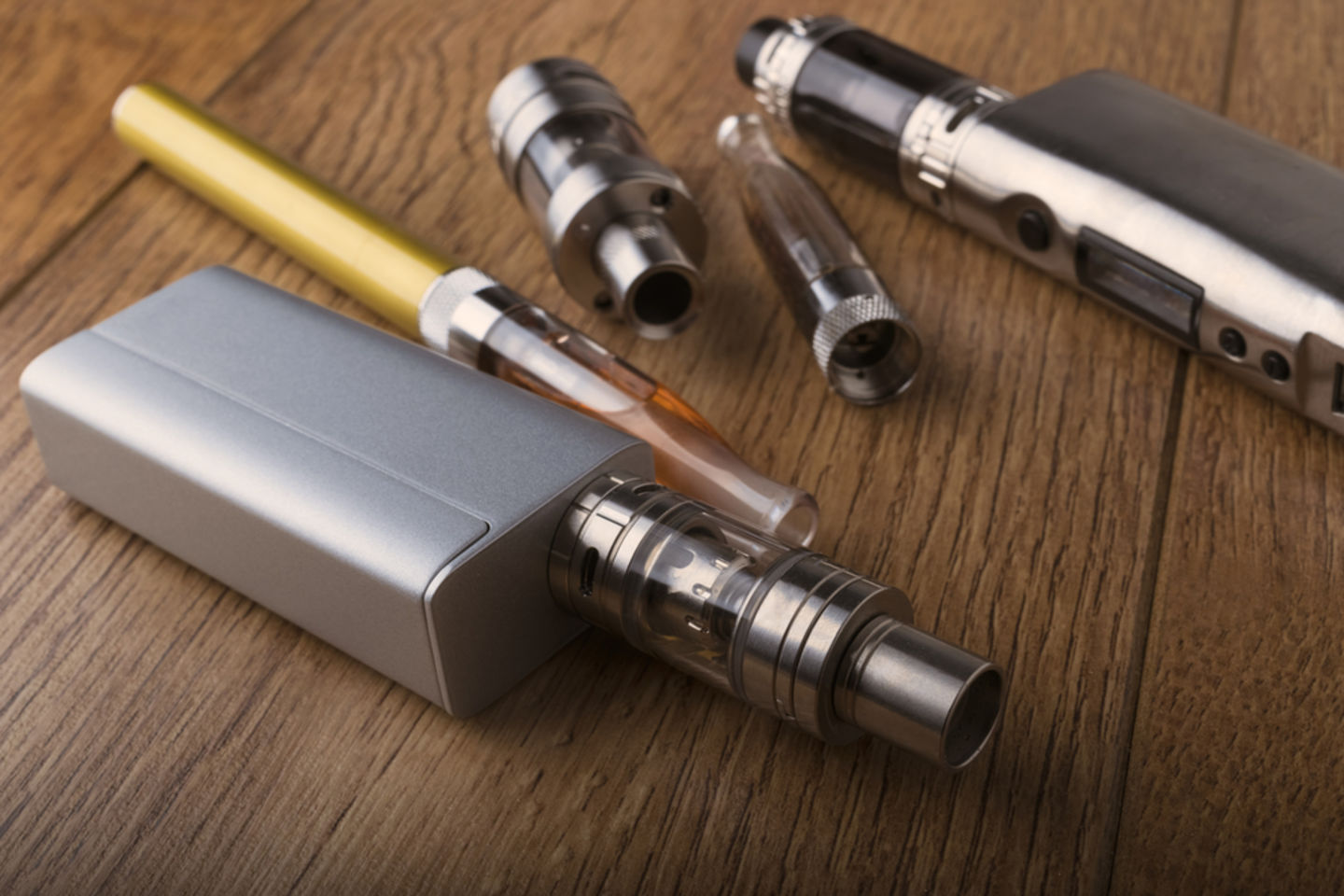 HiDubai-business-news-centre-shopping-smoking-centers-port-saeed-dubai-2