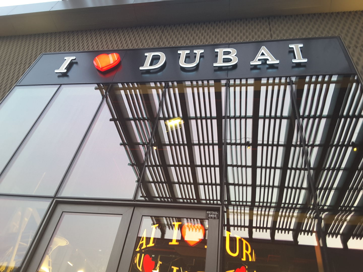 HiDubai-business-i-love-dubai-shopping-souvenirs-gifts-jumeirah-beach-residence-marsa-dubai-dubai