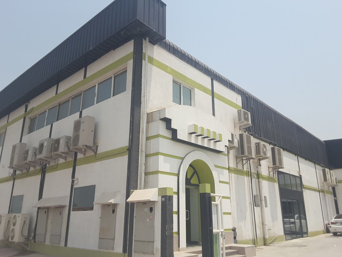 HiDubai-business-the-inspired-lighting-b2b-services-distributors-wholesalers-al-quoz-industrial-4-dubai-2