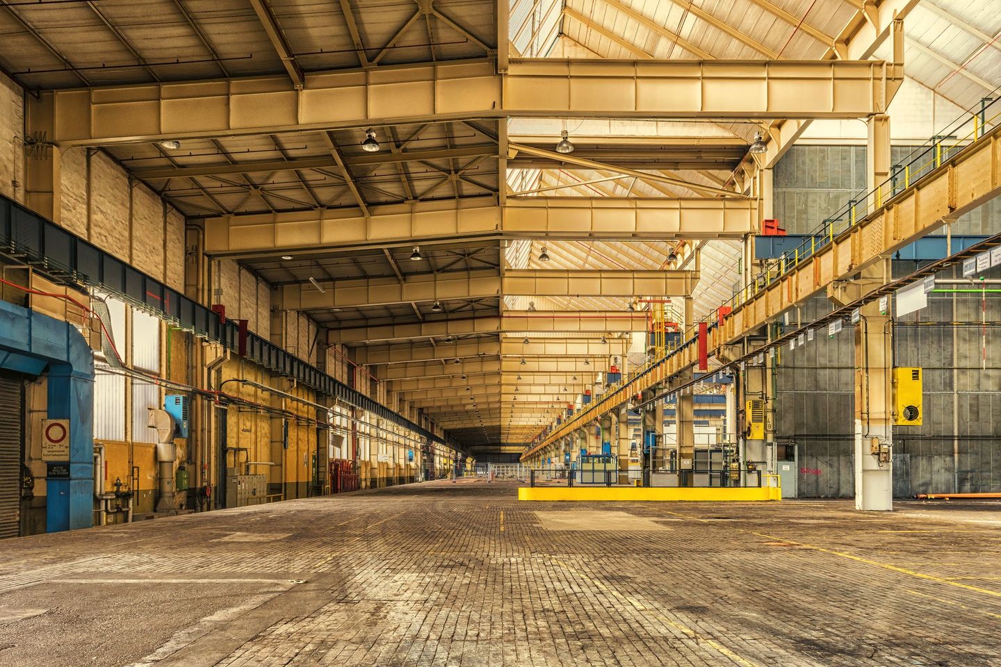 HiDubai-business-dubai-cold-stores-shipping-logistics-shelving-warehousing-services-al-qusais-industrial-1-dubai-2