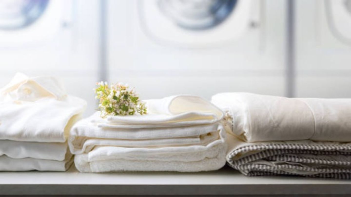 HiDubai-business-dr-wash-laundry-home-laundry-al-muraqqabat-dubai