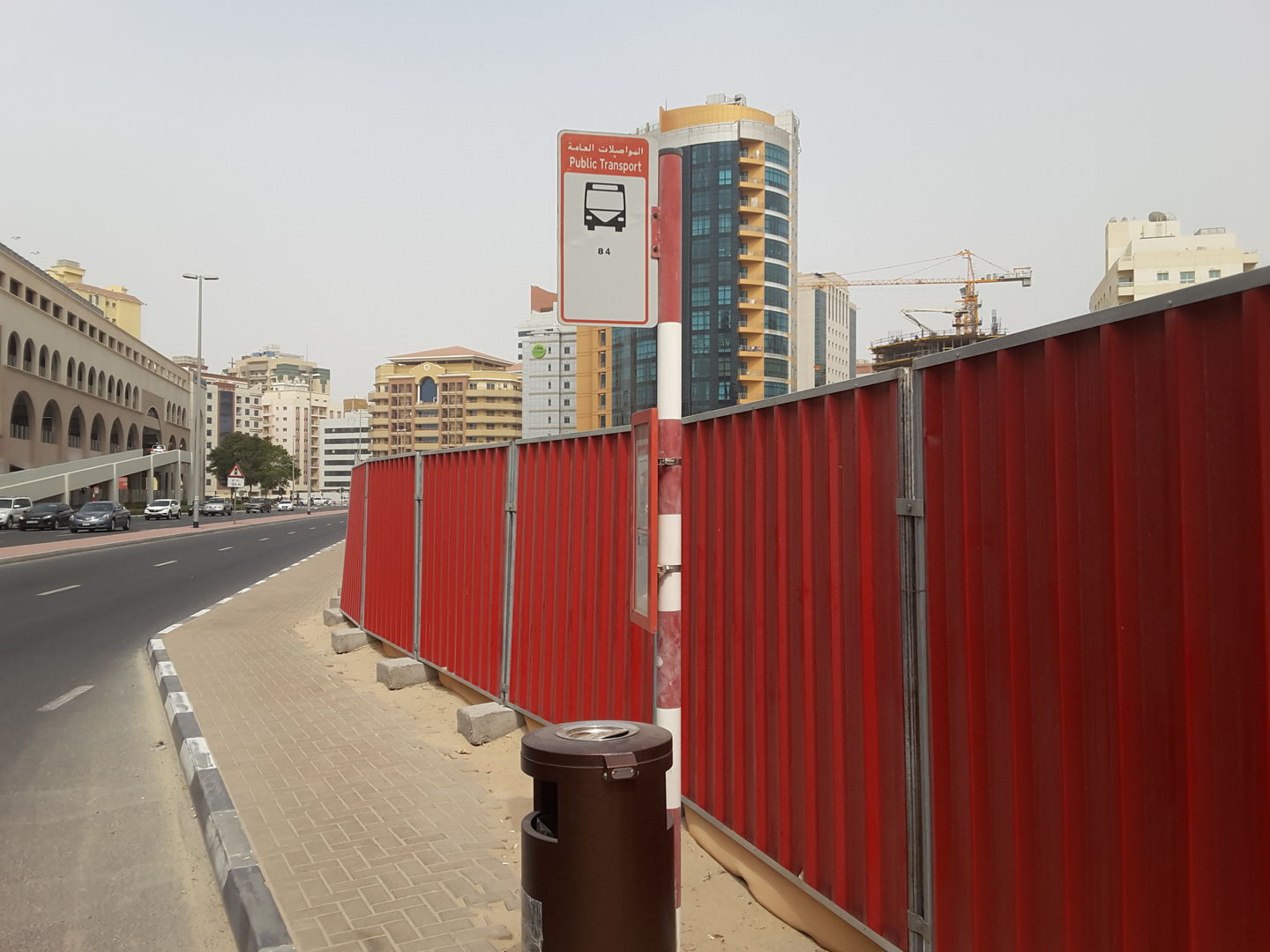 HiDubai-business-the-mall-of-the-emirates-2-1-bus-stop-transport-vehicle-services-public-transport-al-barsha-1-dubai