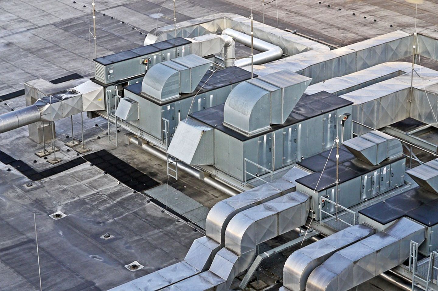 HiDubai-business-fast-cool-air-conditioning-ventilations-installation-maintenance-home-handyman-maintenance-services-al-fahidi-al-souq-al-kabeer-dubai