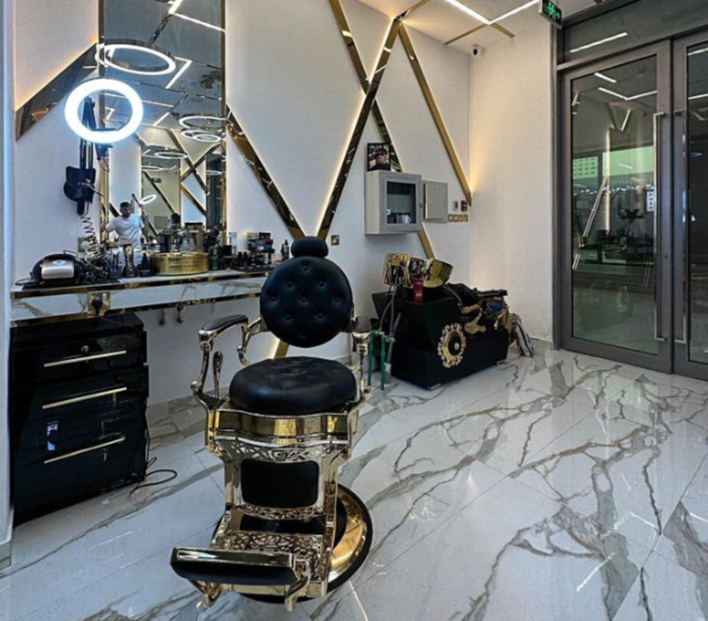 HiDubai-business-little-barber-club-beauty-wellness-health-beauty-salons-business-bay-dubai