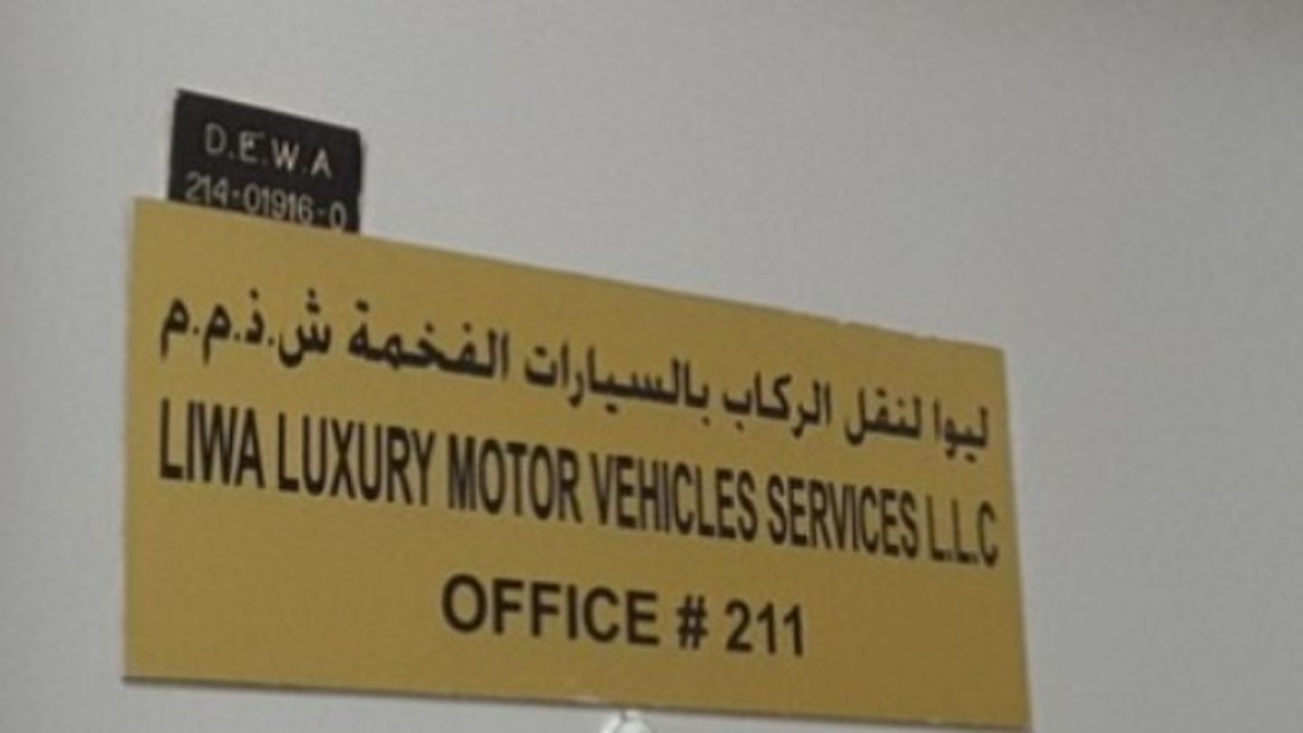 HiDubai-business-liwa-luxury-motor-vehicles-services-transport-vehicle-services-car-inspection-registration-al-garhoud-dubai
