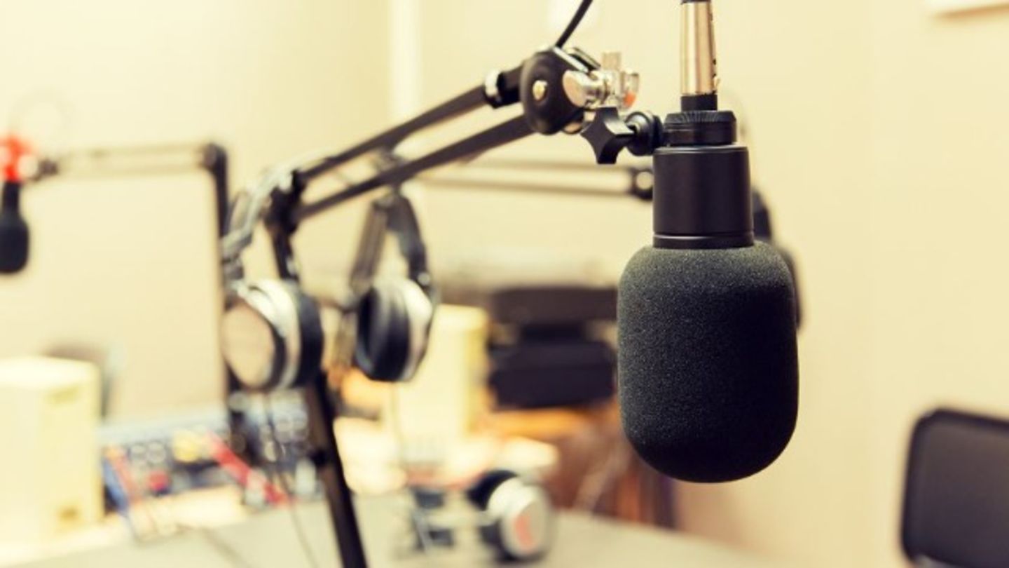 HiDubai-business-hit-96-7-fm-vocational-services-audio-video-production-dubai-media-city-al-sufouh-2-dubai