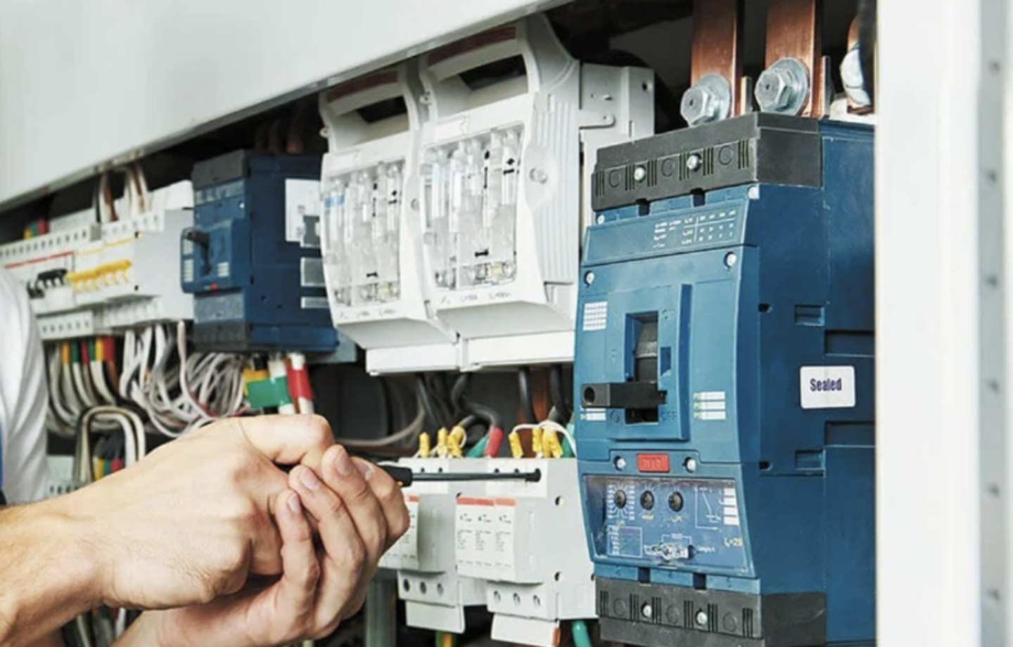 HiDubai-business-maintify-technical-and-cleaning-services-home-handyman-maintenance-services-port-saeed-dubai