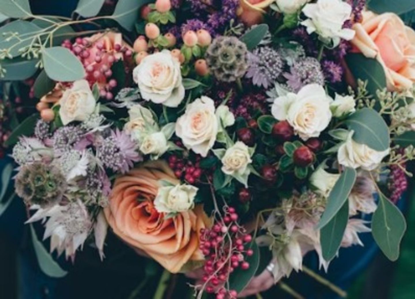 HiDubai-business-aish-flowers-chocolate-food-beverage-bakeries-desserts-sweets-oud-metha-dubai