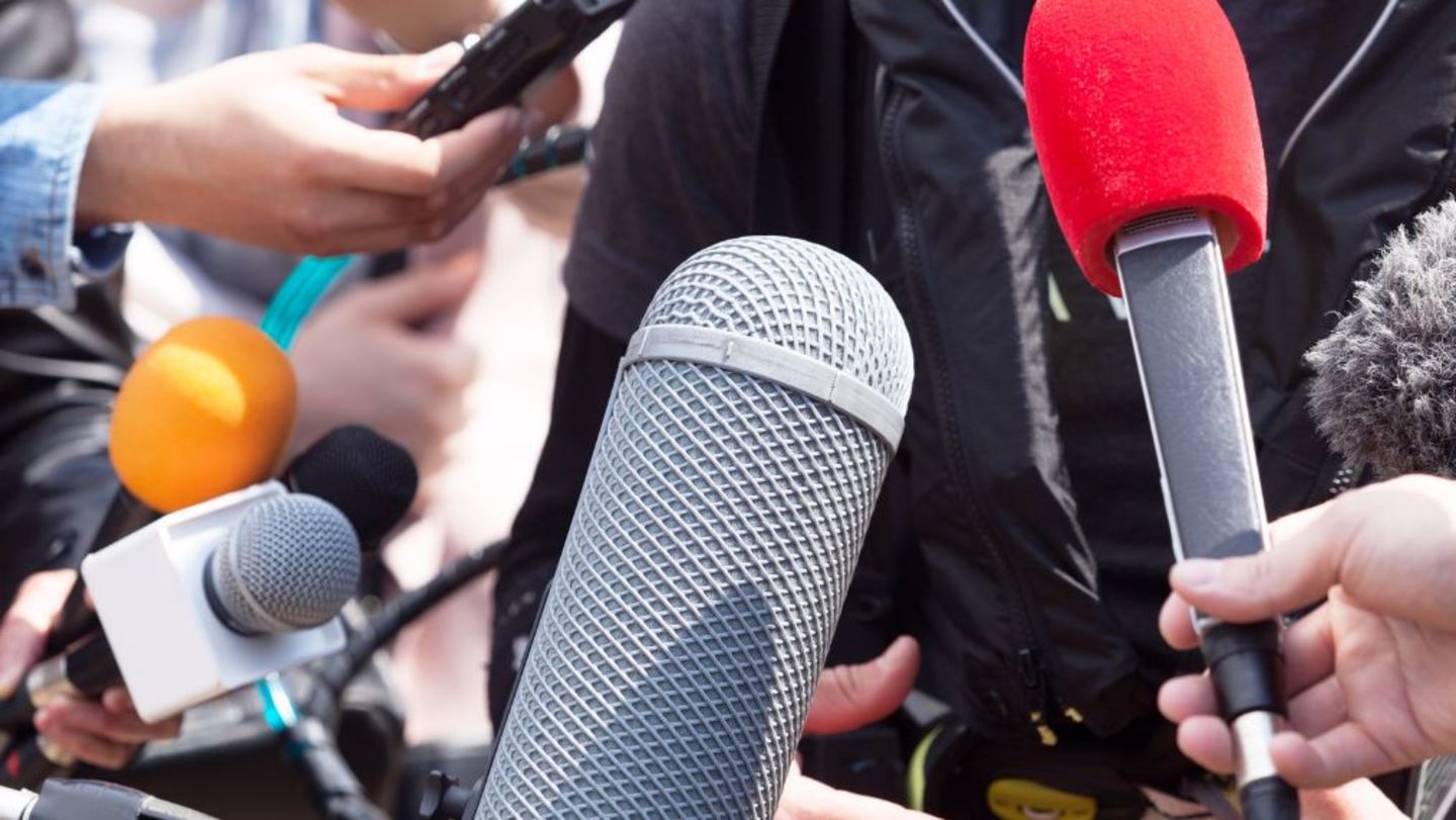 HiDubai-business-the-leading-link-public-relations-management-media-marketing-it-pr-marketing-port-saeed-dubai