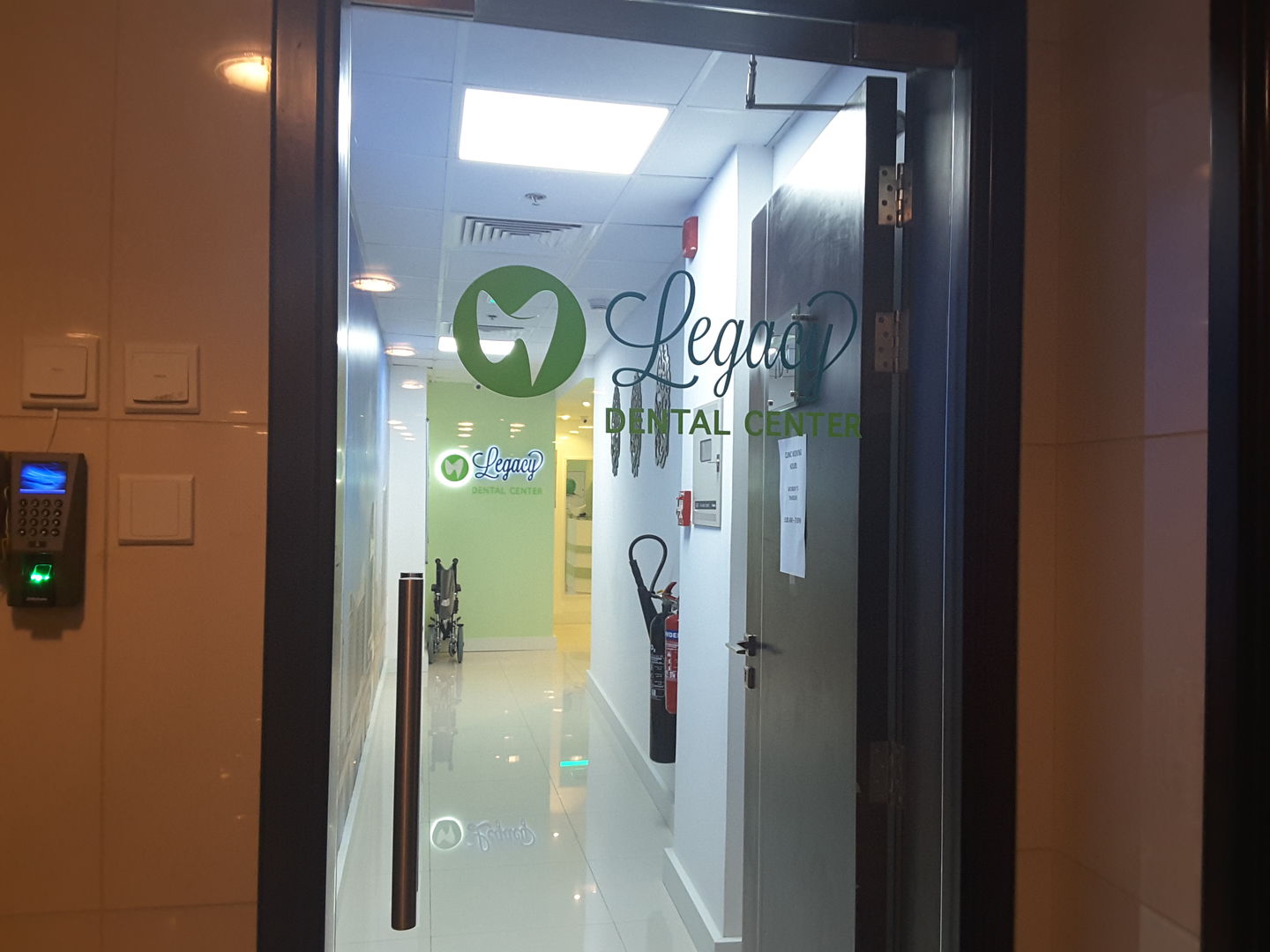HiDubai-business-legacy-dental-centre-beauty-wellness-health-specialty-clinics-business-bay-dubai-2