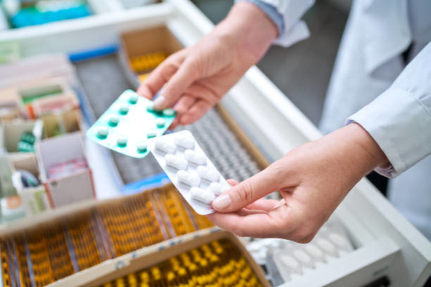 HiDubai-business-al-nahrain-pharmacy-beauty-wellness-health-pharmacy-al-barsha-south-3-dubai