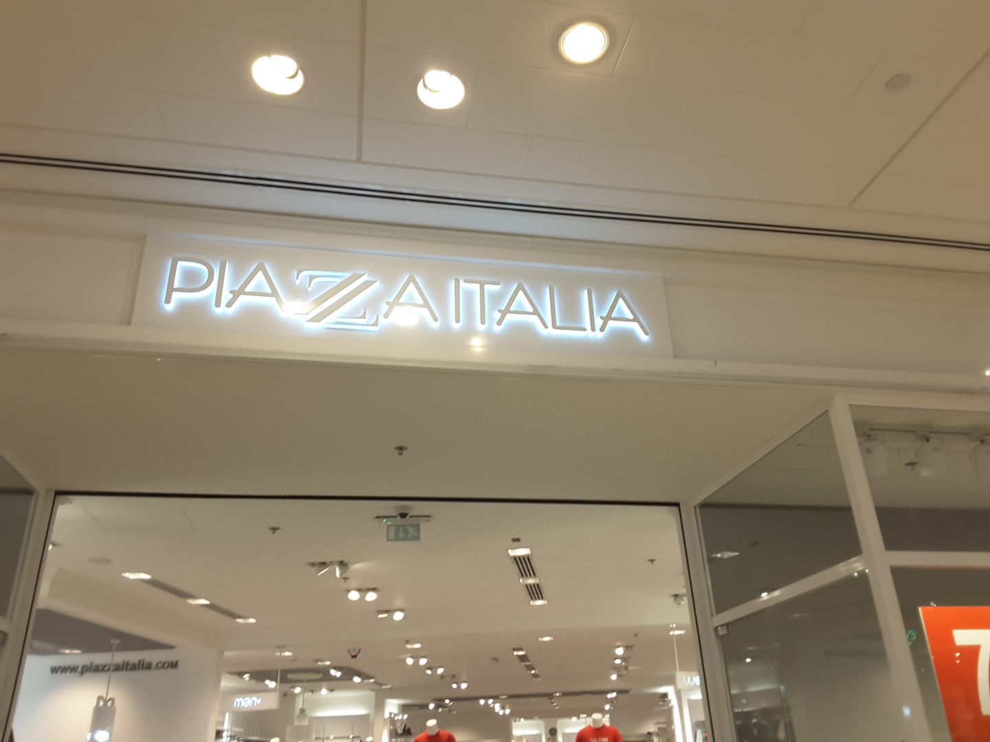 HiDubai-business-piazzaitalia-shopping-apparel-al-rigga-dubai-2