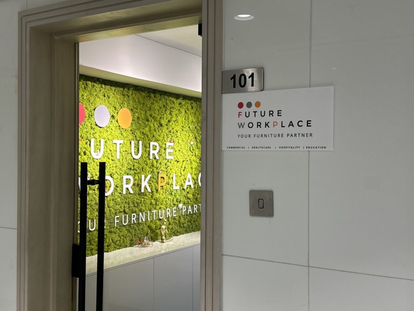 HiDubai-business-future-workplace-office-furniture-trading-co-l-l-c-b2b-services-office-furniture-plants-decor-umm-al-sheif-dubai