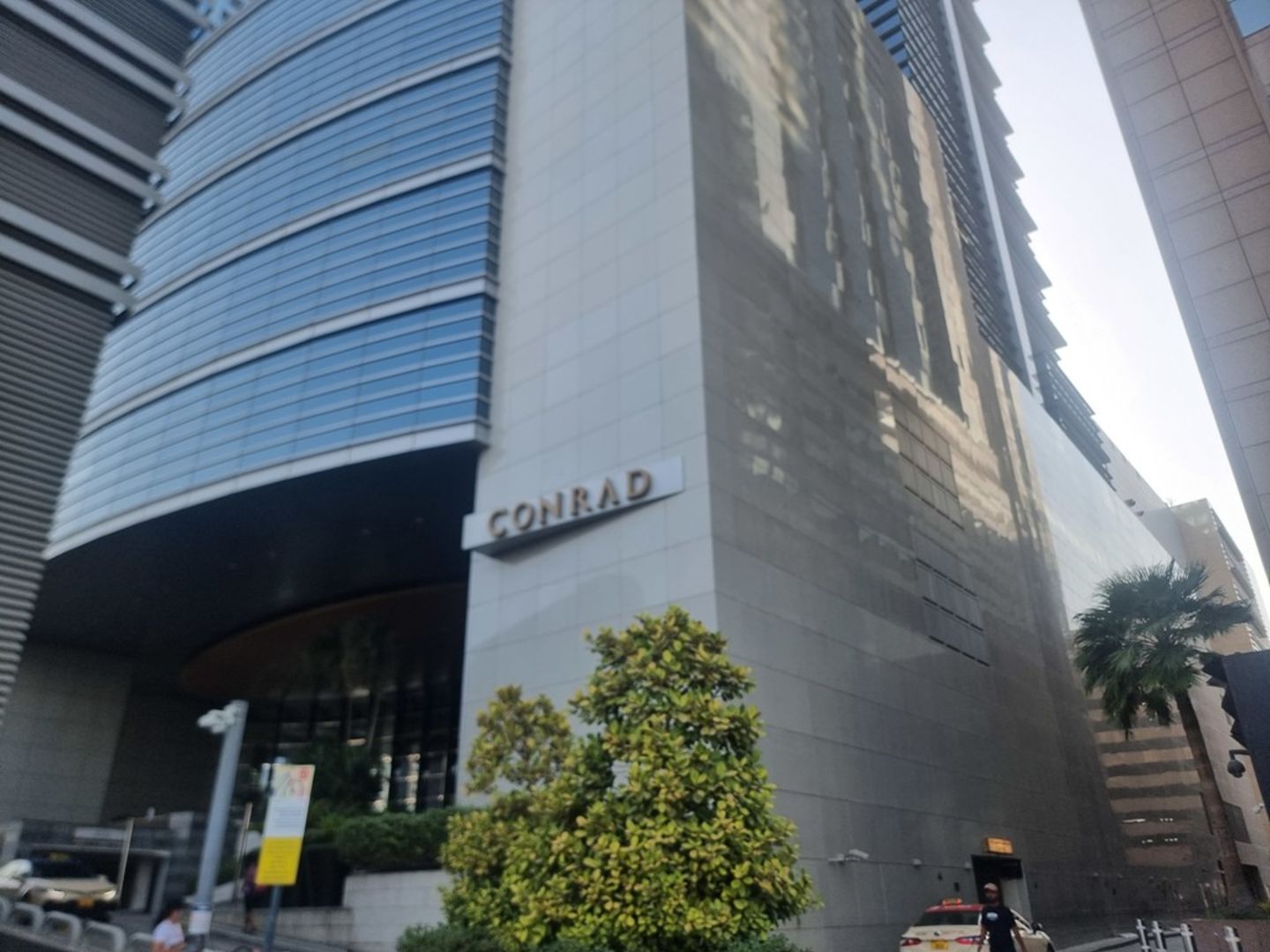 HiDubai-business-the-hawks-middle-east-trading-construction-heavy-industries-oil-gas-companies-trade-centre-1-dubai