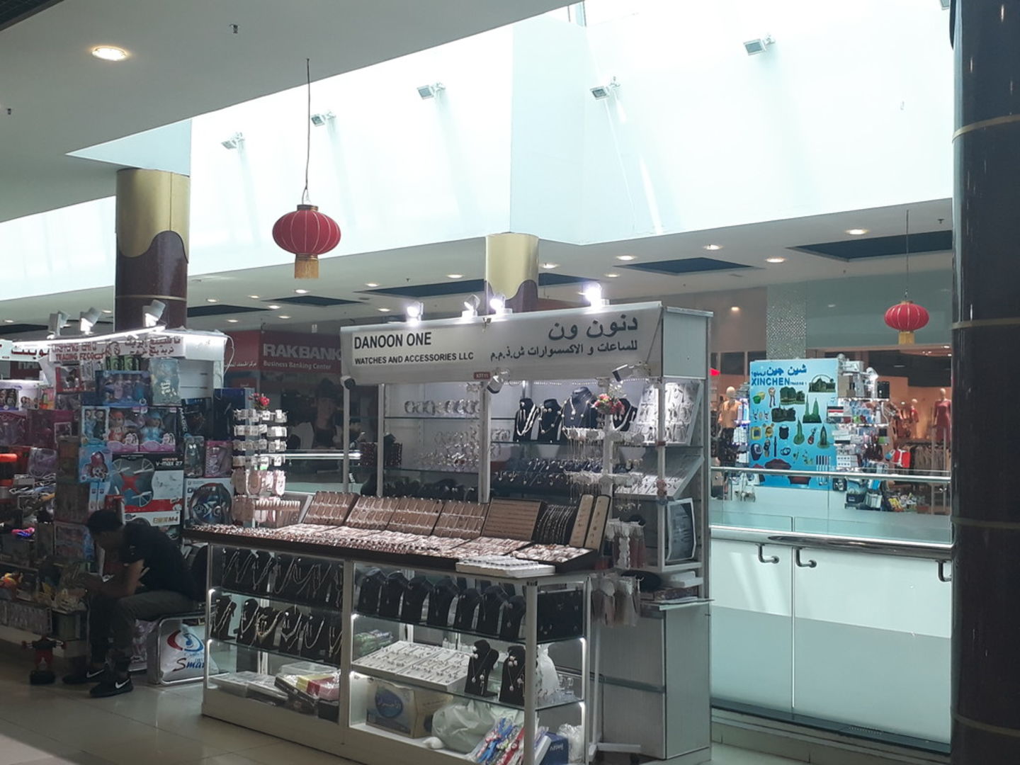 HiDubai-business-danoon-one-watches-and-accessories-shopping-jewellery-precious-stones-international-city-warsan-1-dubai-2