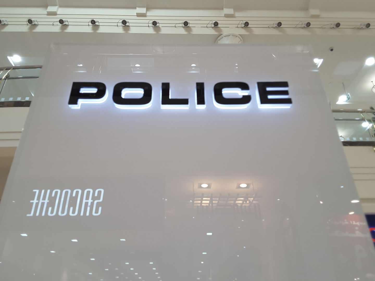 HiDubai-business-police-shopping-beauty-cosmetics-stores-port-saeed-dubai