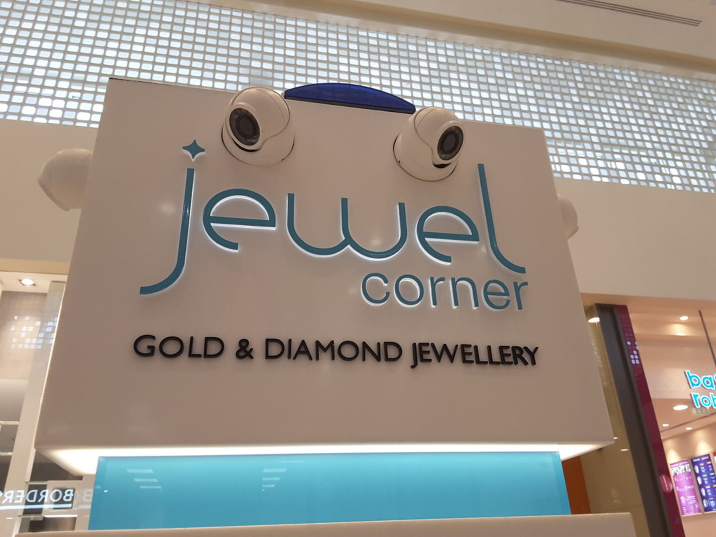 HiDubai-business-jewel-corner-shopping-jewellery-precious-stones-enpark-meaisem-1-dubai-2