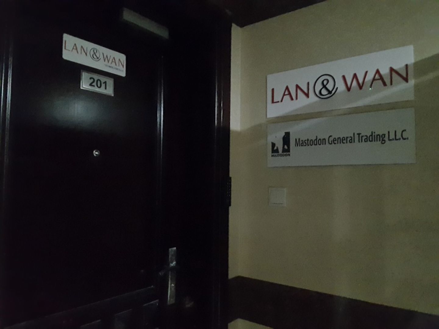 HiDubai-business-lan-wan-technologies-b2b-services-distributors-wholesalers-al-qusais-industrial-5-dubai