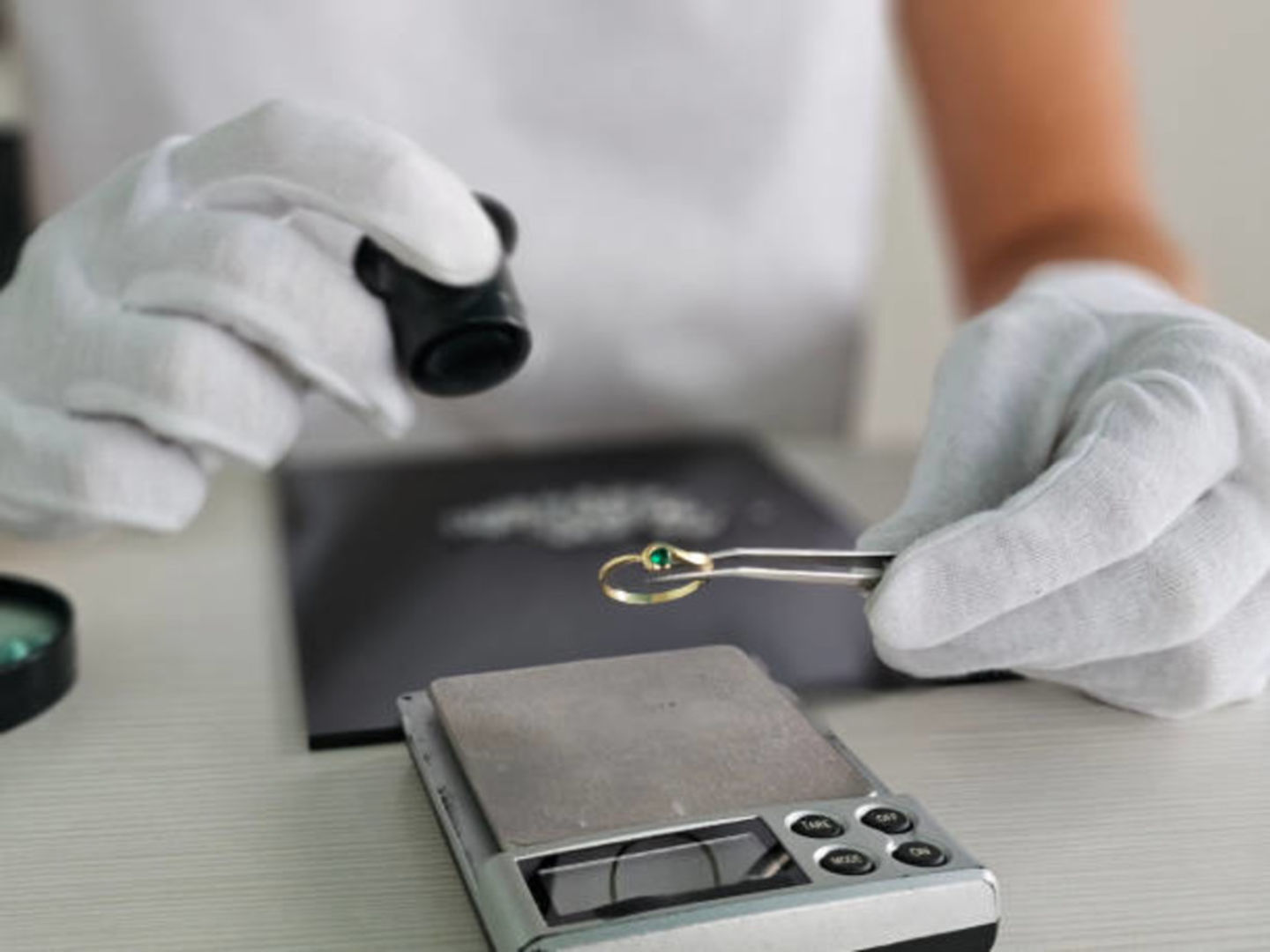 HiDubai-business-aurusgold-metals-testing-laboratory-beauty-wellness-health-labs-medical-test-centres-al-ras-dubai-1