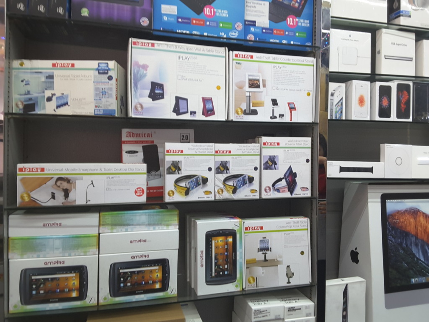HiDubai-business-papita-co-shopping-consumer-electronics-naif-dubai-1