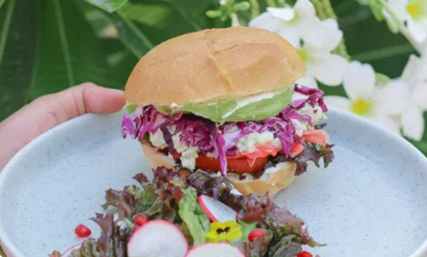 HiDubai-business-sereni-tea-by-tanias-teahouse-food-beverage-restaurants-bars-al-manara-dubai