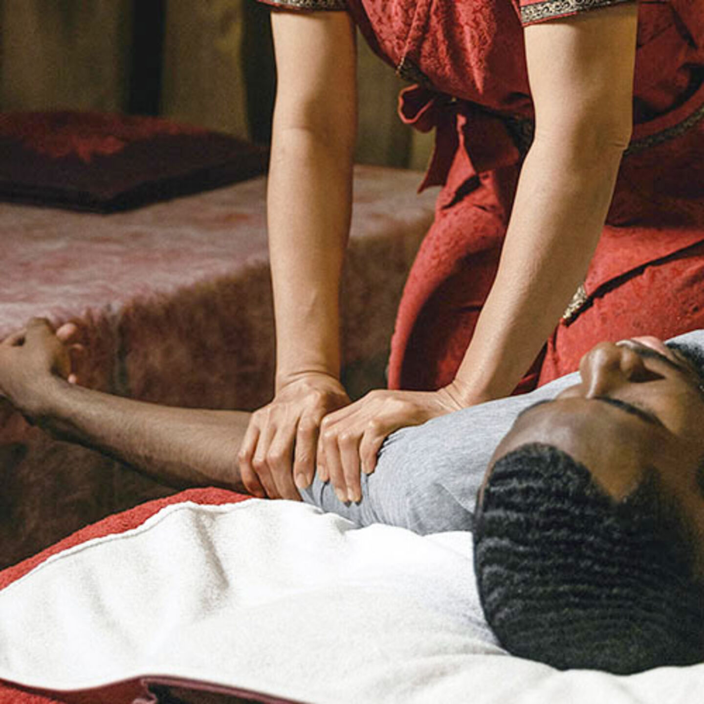 HiDubai-business-organic-thai-massage-and-spa-beauty-wellness-health-wellness-services-spas-business-bay-dubai