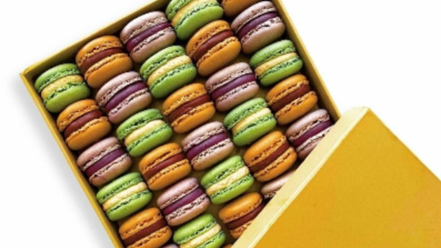 HiDubai-business-tout-de-sweet-food-beverage-bakeries-desserts-sweets-al-safa-1-dubai