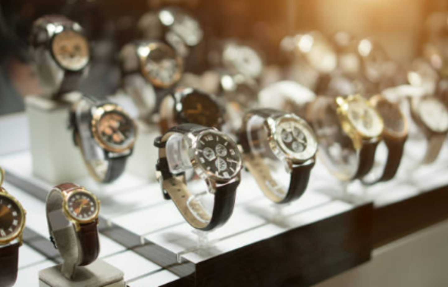 HiDubai-business-clocksy-traders-for-watches-shopping-watches-eyewear-al-baraha-dubai