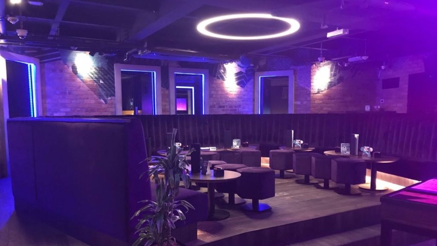 HiDubai-business-lucky-voice-leisure-culture-comedy-clubs-karaoke-bars-barsha-heights-tecom-dubai