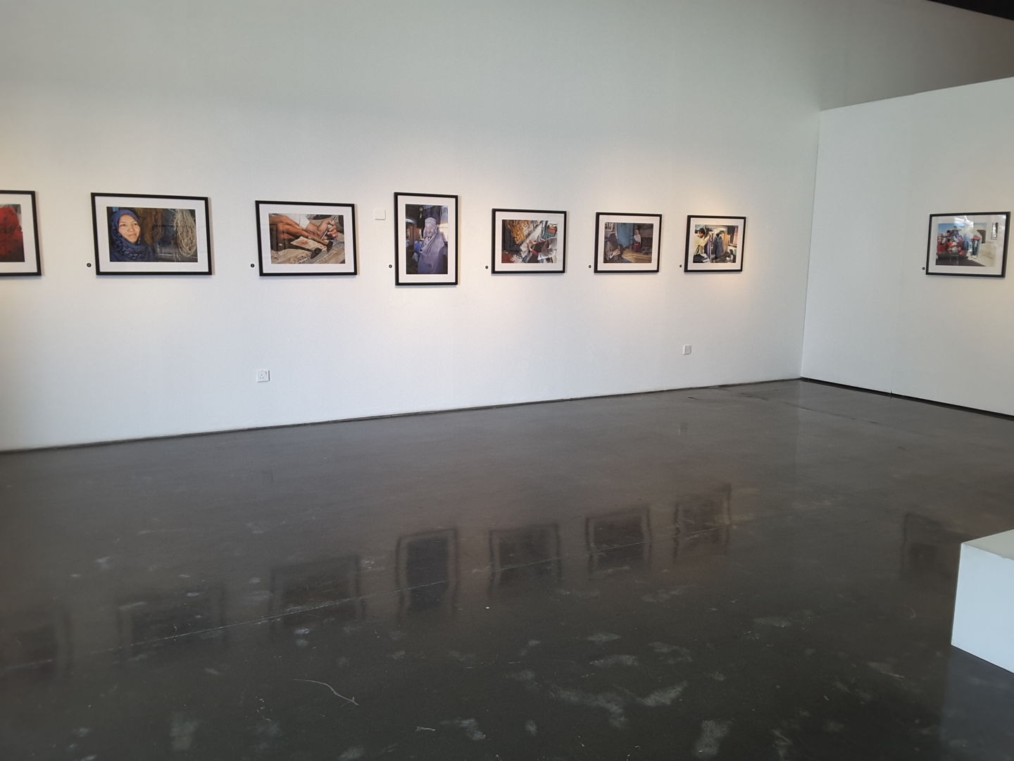 HiDubai-business-la-galerie-nationale-vocational-services-art-photography-services-al-quoz-1-dubai-2