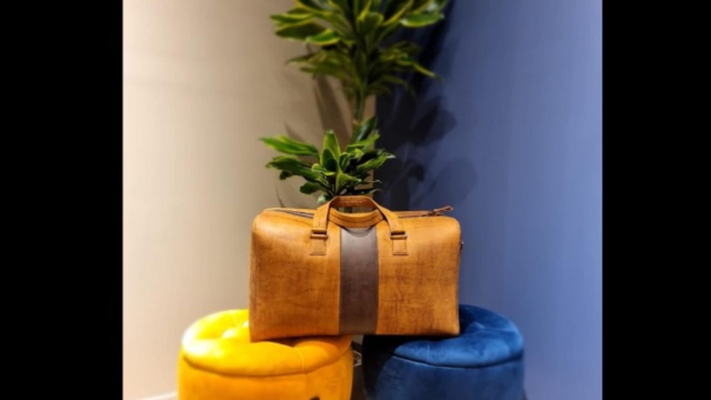 HiDubai-business-negarsh-shopping-luggage-travel-accessories-hadaeq-shaikh-mohammad-bin-rashid-dubai
