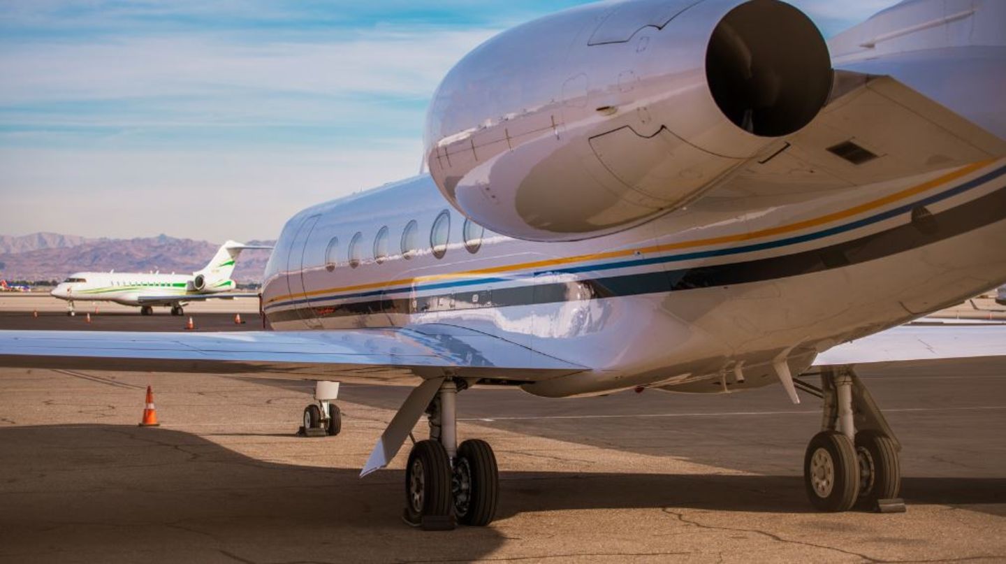 HiDubai-business-emirates-aviation-services-transport-vehicle-services-private-transport-business-bay-dubai