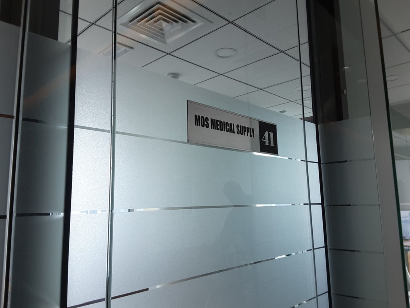 HiDubai-business-mos-medical-supplies-b2b-services-distributors-wholesalers-business-bay-dubai-2