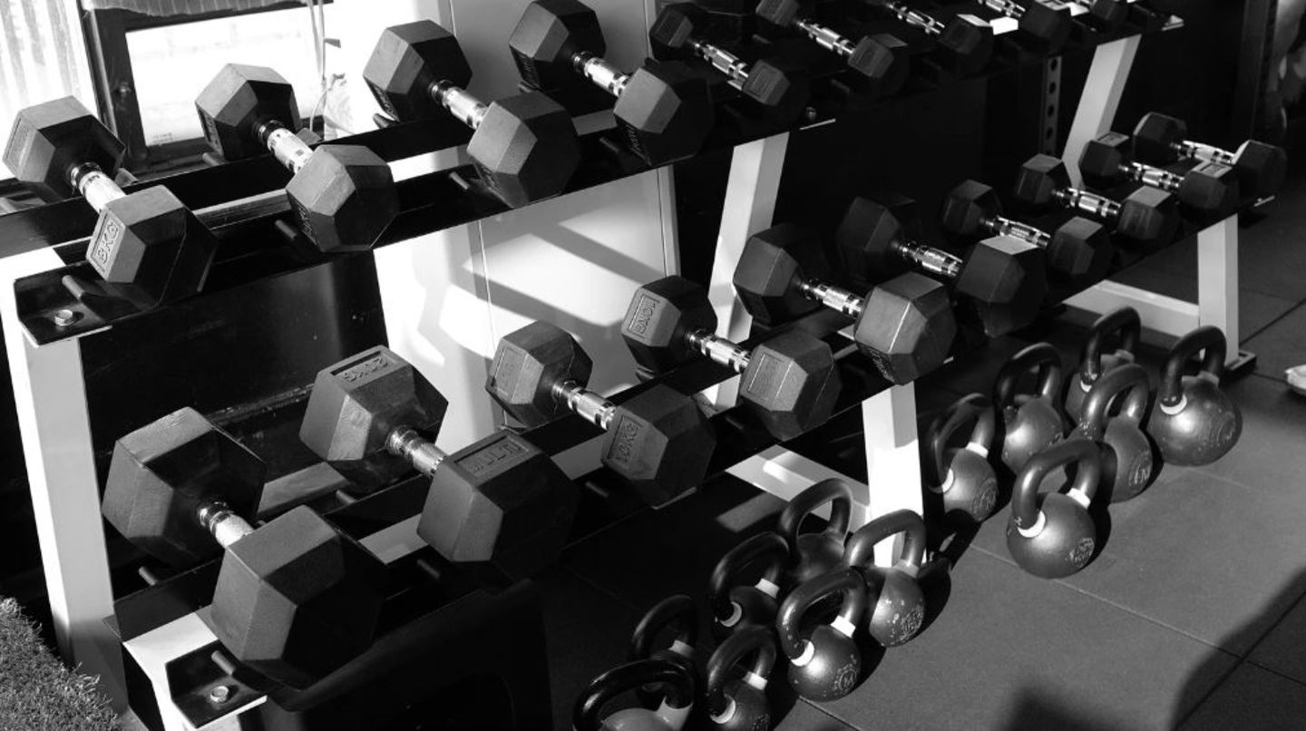 HiDubai-business-edge-plus-fitness-center-sports-fitness-gyms-fitness-centres-pools-dubai-investment-park-1-dubai