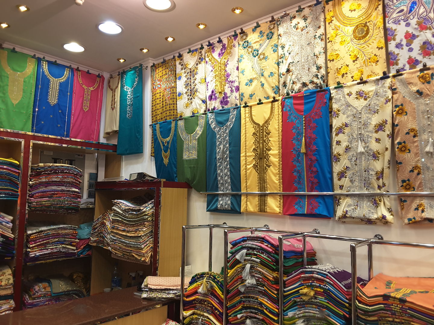 HiDubai-business-mohd-yousif-jabir-trading-shopping-apparel-al-daghaya-dubai-2