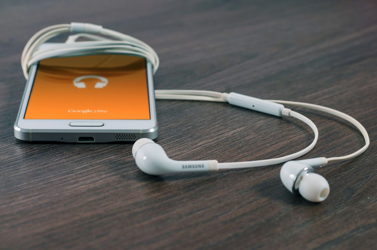 HiDubai-business-nano-telecom-shopping-consumer-electronics-al-murar-dubai-2