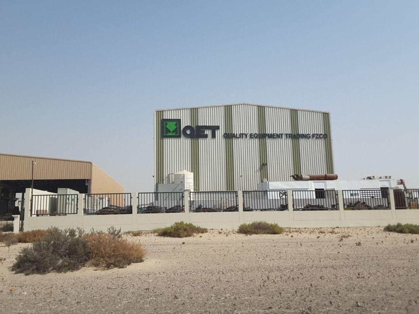 HiDubai-business-quality-equipment-trading-b2b-services-distributors-wholesalers-jebel-ali-industrial-2-dubai-2