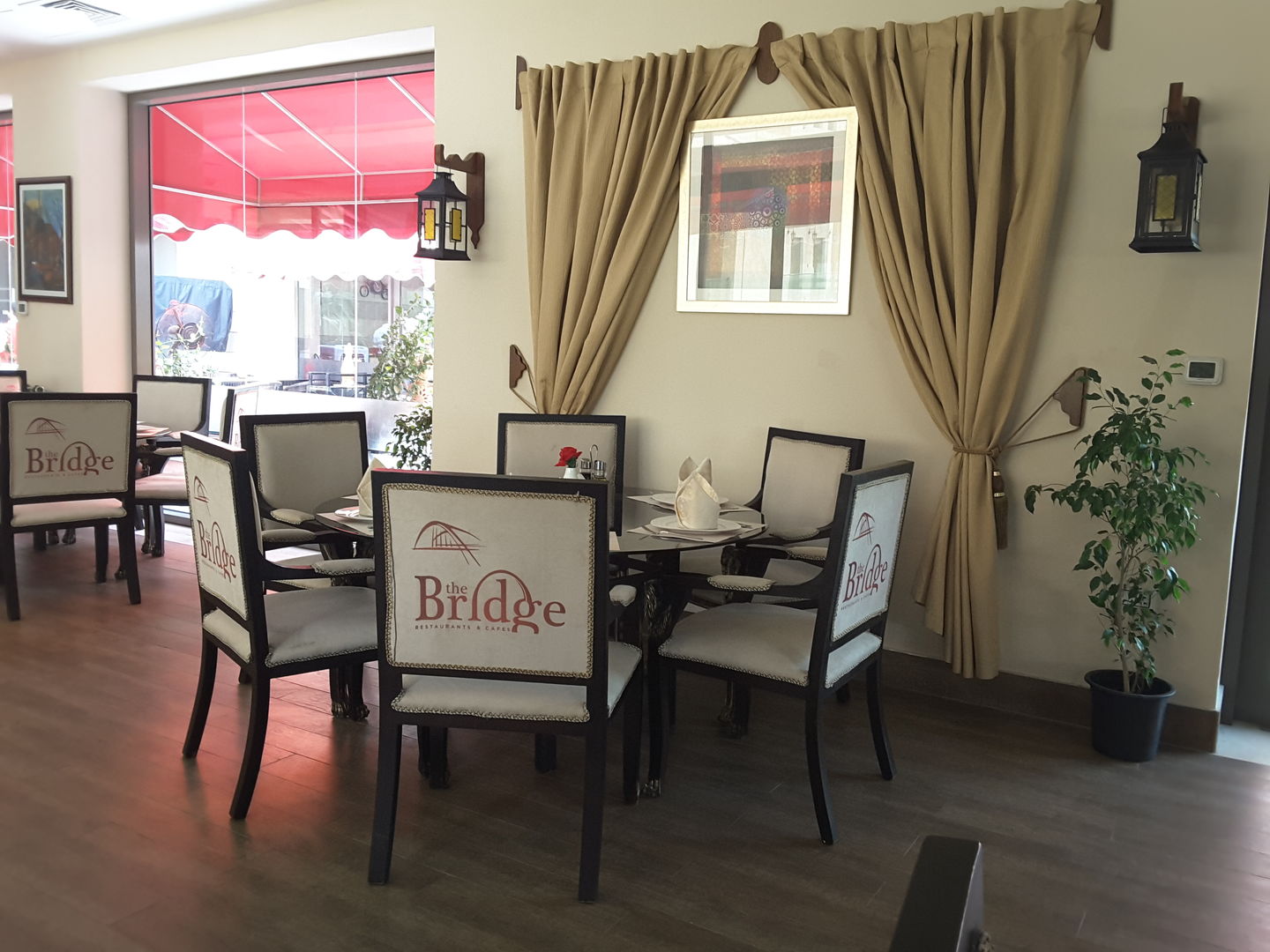HiDubai-business-the-bridge-food-beverage-restaurants-bars-jumeirah-beach-residence-marsa-dubai-dubai-3