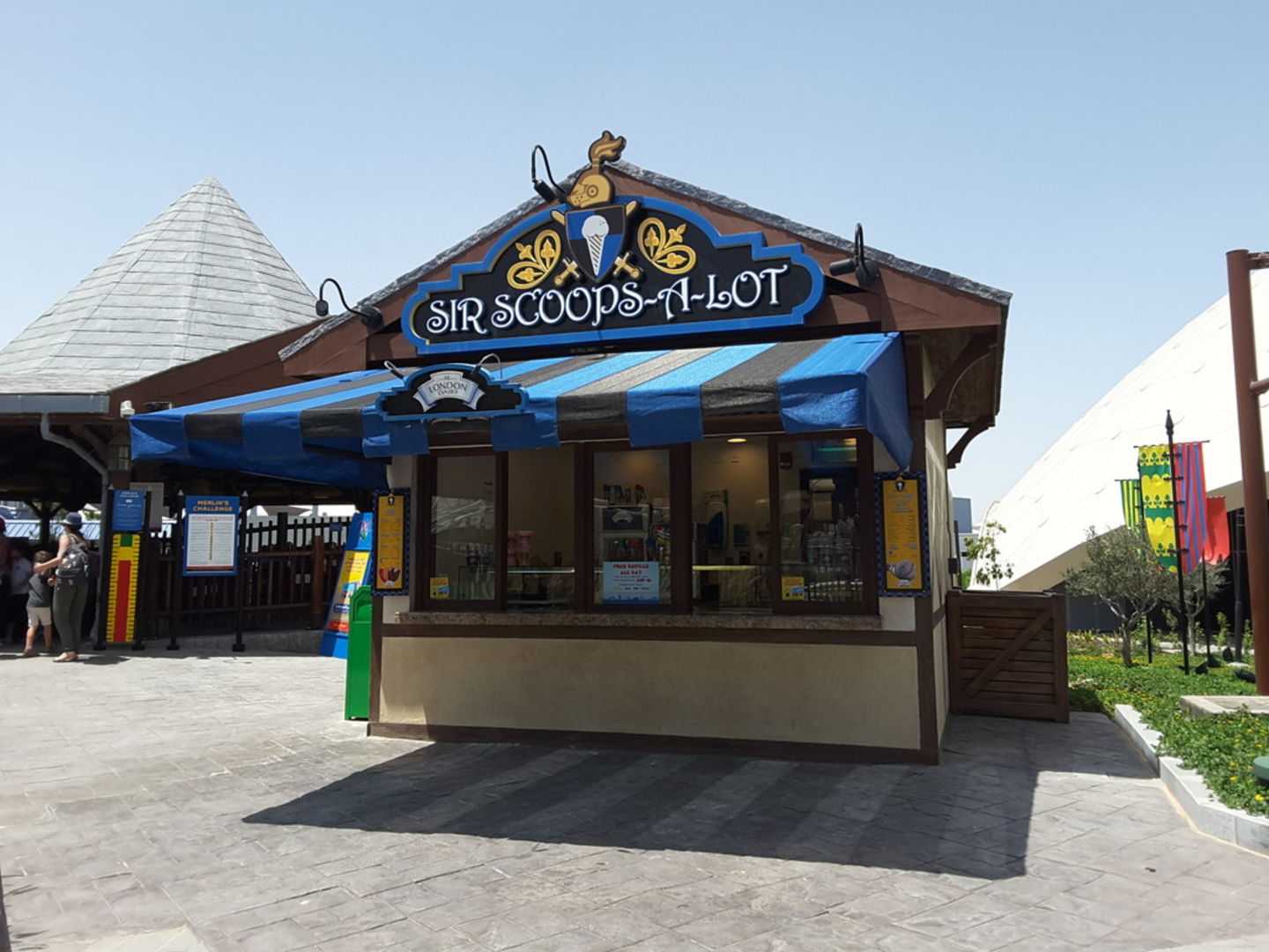 HiDubai-business-sir-scoops-a-lot-food-beverage-bakeries-desserts-sweets-saih-shuaib-1-dubai-3