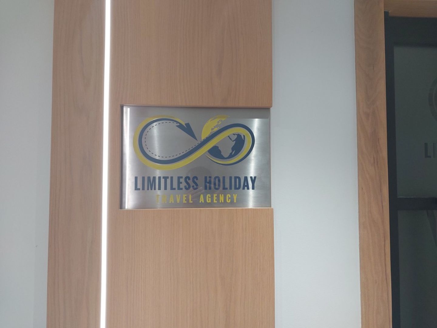 HiDubai-business-limitless-holiday-travel-agency-hotels-tourism-travel-ticketing-agencies-al-khabaisi-dubai