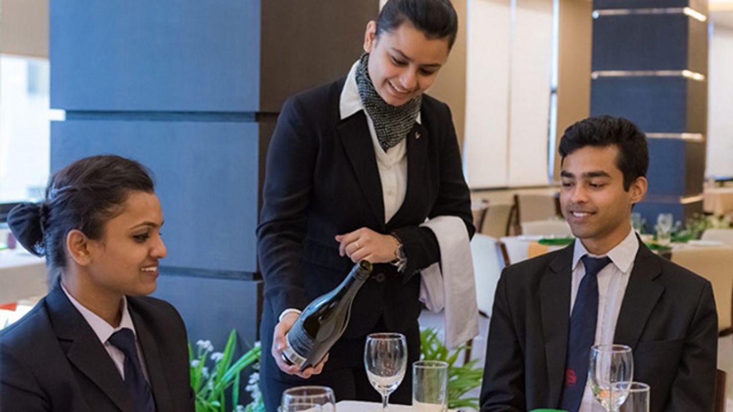 HiDubai-business-green-zone-hospitality-services-b2b-services-event-management-al-raffa-dubai