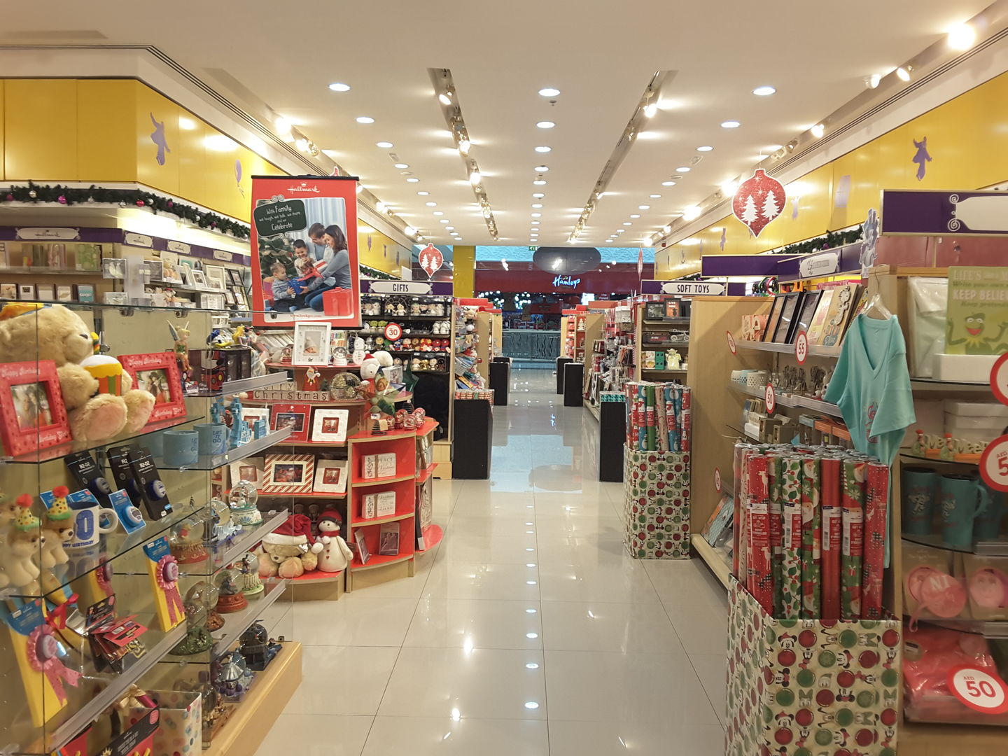 HiDubai-business-hallmark-shopping-souvenirs-gifts-mirdif-dubai-2