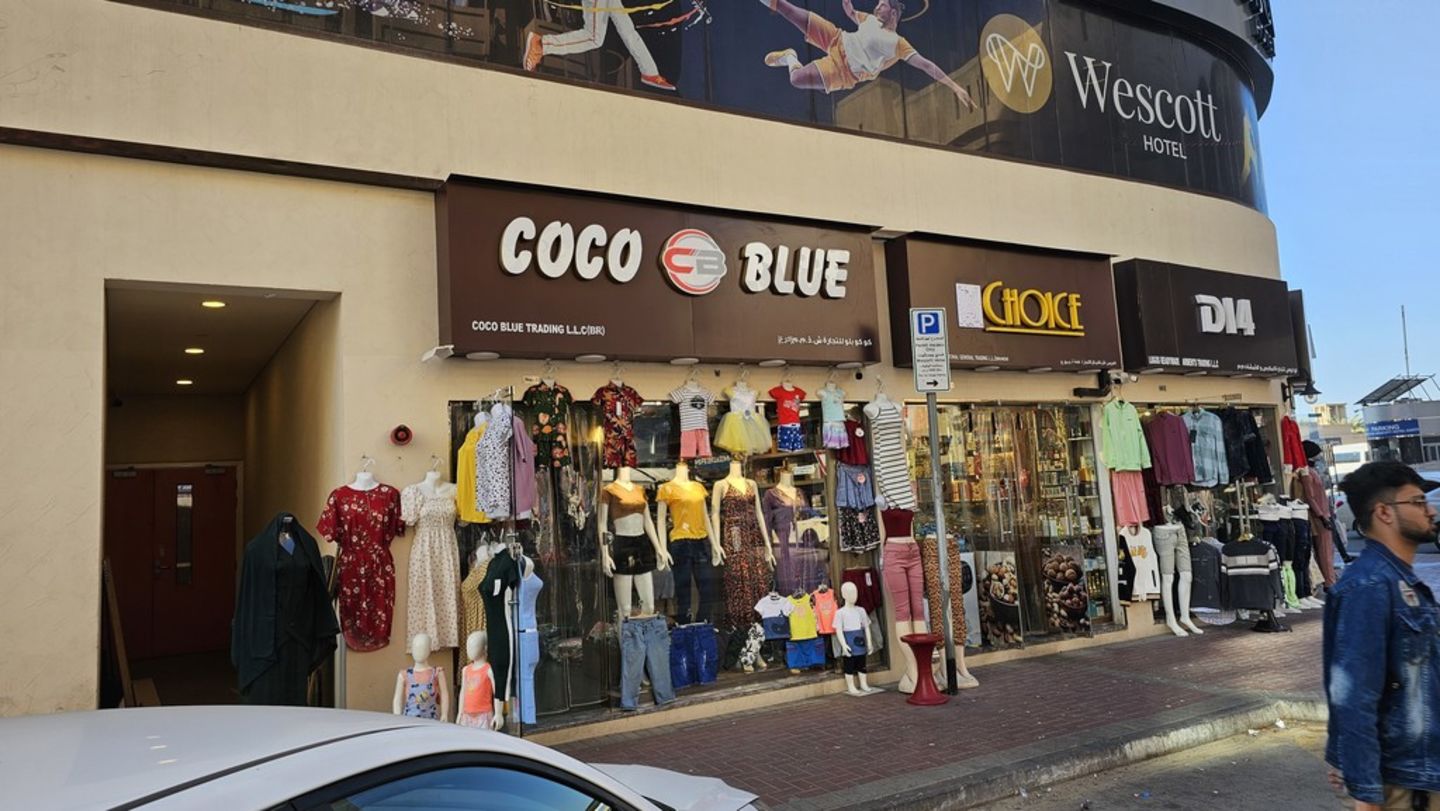 HiDubai-business-coco-blue-trading-shopping-apparel-meena-bazar-al-souq-al-kabeer-dubai