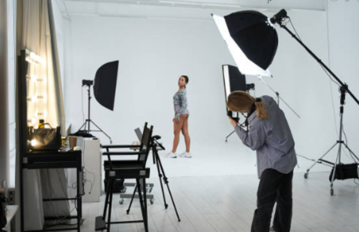 HiDubai-business-photo-phactory-studio-vocational-services-art-photography-services-discovery-gardens-jebel-ali-1-dubai