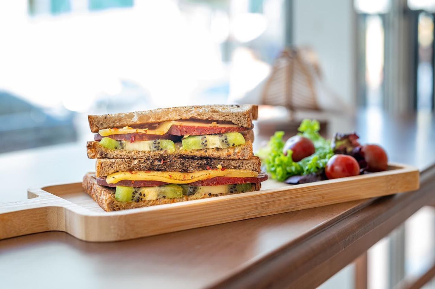 HiDubai-business-lillos-cafe-food-beverage-cafeterias-dubai-marina-marsa-dubai-dubai