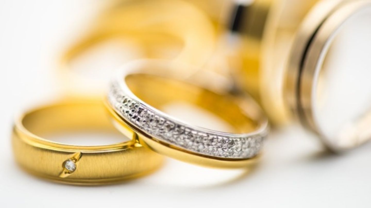HiDubai-business-aldar-al-raqi-jewellery-shopping-jewellery-precious-stones-al-ras-dubai